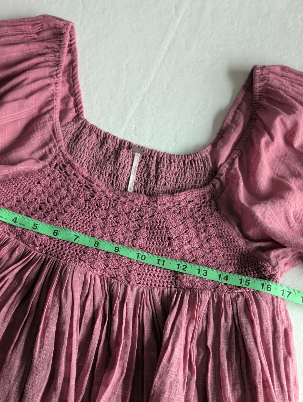 Free People Ari Smocked Crocheted Blush Pink Mini Dress Women's Size Med - Picture 6 of 11